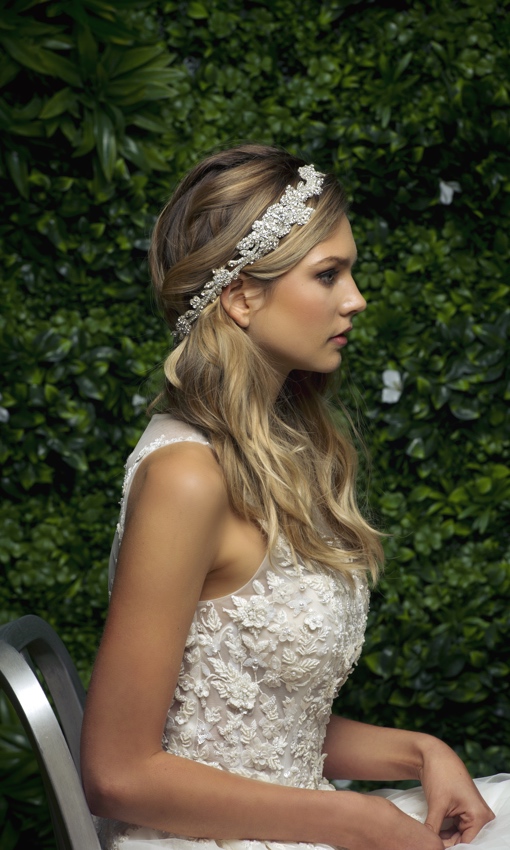 Blossom Veils crown-like headband bride